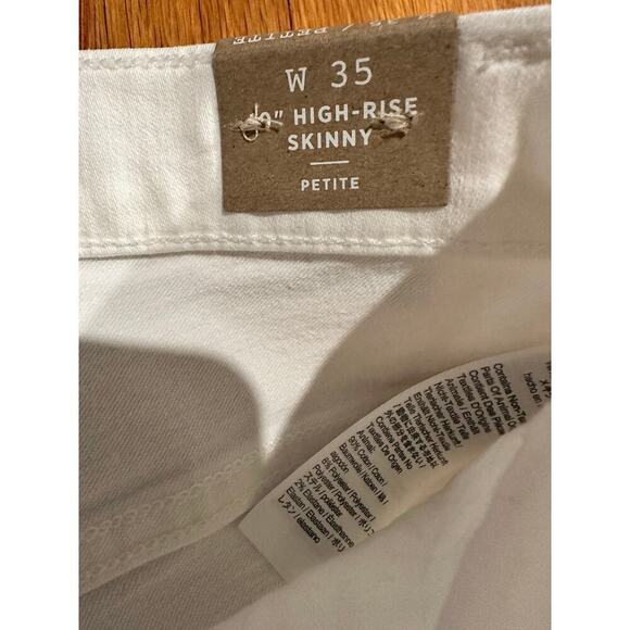 Madewell Petite 10" High-Rise Skinny Jeans in Pure White: Step-Hem Edition - Picture 9 of 11